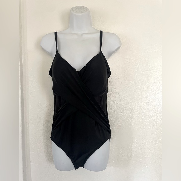 Curves Tummy Control Swimsuit size M - Picture 4 of 7